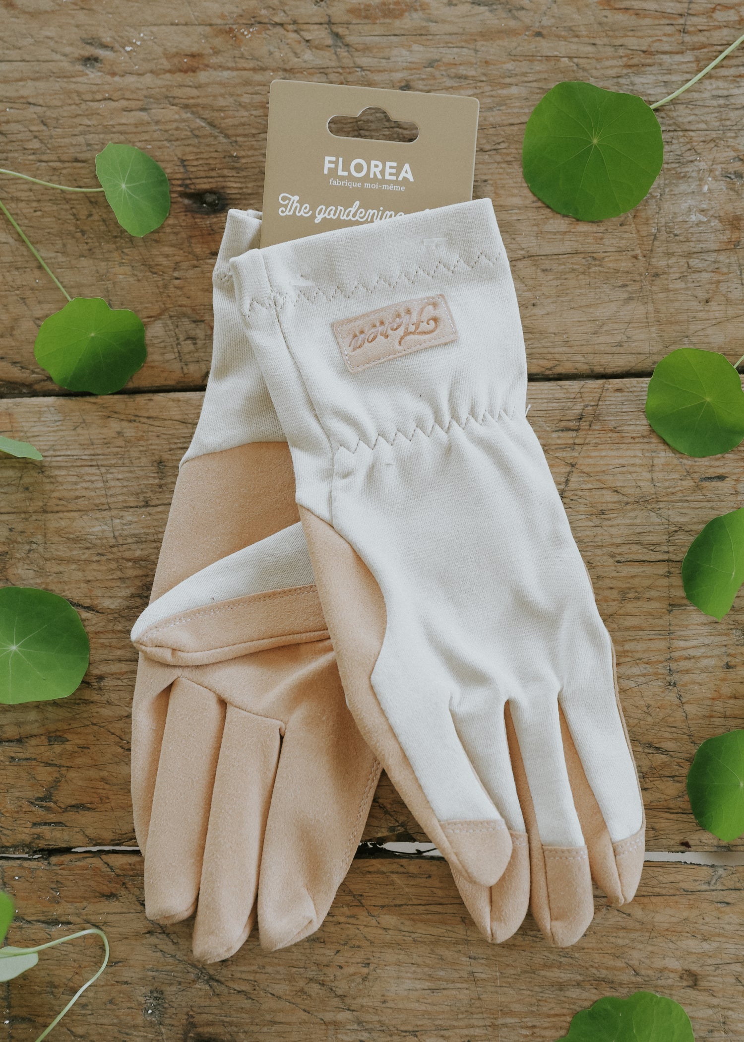 Gardening gloves