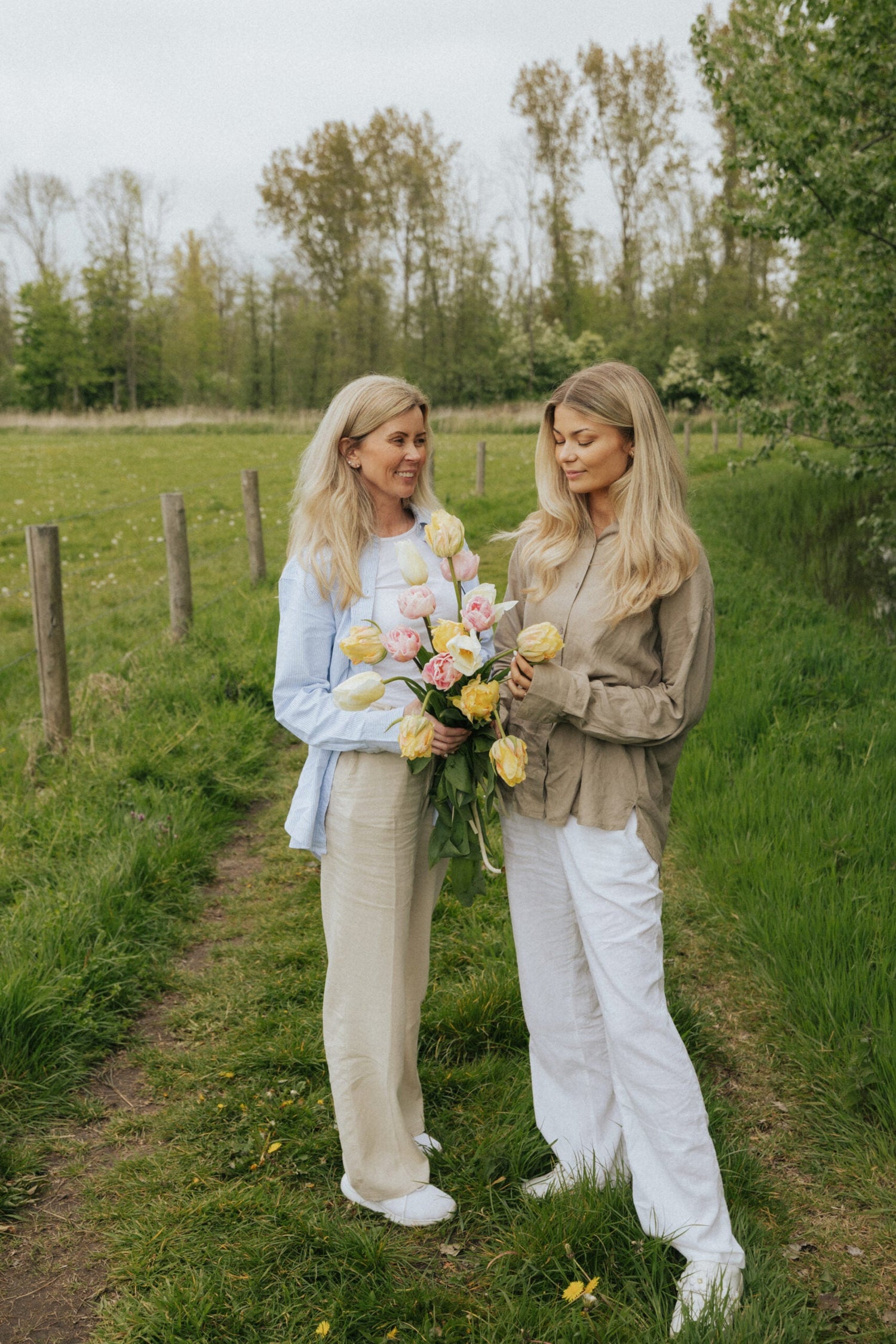 Bella and Lindas Spring Mix